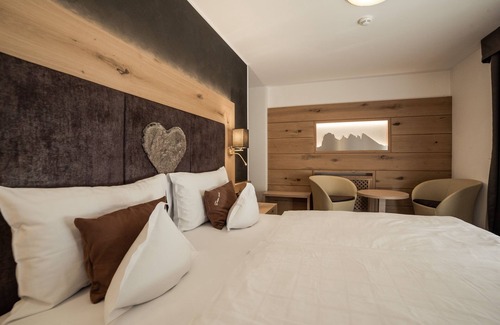 Selva di Val Gardena Hotel | Experience Hotel Freina: 4-Star Getaway with Spa & Pool