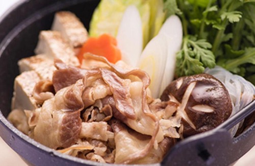 Hirono Hotel | Comfortable Retreat at Hotel FRENTE HIRONO with Hot Tub
