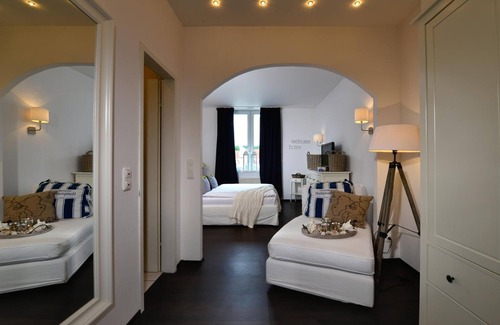 Hueckelhoven Hotel | Welcoming Hotel Friends Hückelhoven with Breakfast & Accessibility