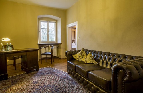 Amberg Hotel | Hotel Fronfeste: Guest Rated 9.4 with Family-Friendly Amenities