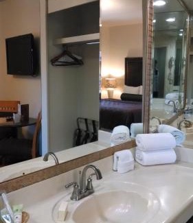 Tijuana Hotel | Discover Hotel Frontiere Tijuana - Family-Friendly & Rated 8.7