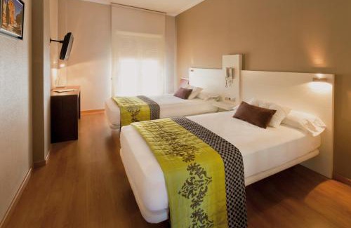 Sax Hotel | Impressive Stay at Hotel Fuente El Cura: Family-Friendly Amenities