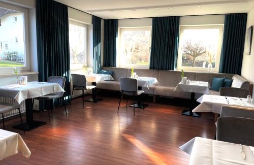 Wasserburg House | Cozy Hotel Gästehaus Zürn with Oceanfront Views & 9.4 Rating
