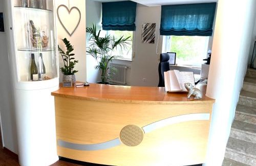 Wasserburg House | Cozy Hotel Gästehaus Zürn with Oceanfront Views & 9.4 Rating