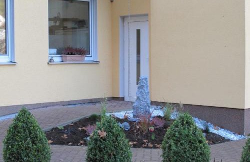 Wachenheim an der Weinstrasse Hotel | Relax at Hotel Goldbächel with Oceanfront Spa Amenities