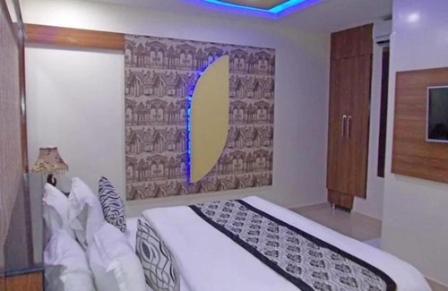 Mohangarh House | Pet-Friendly Hotel G Three: Comfort in Lucknow Awaits