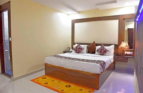 Mohangarh House | Pet-Friendly Hotel G Three: Comfort in Lucknow Awaits