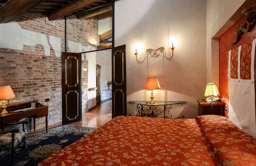 Citta Antica Hotel | Elegant Hotel Gabbia d'Oro: 5-Star Luxury Awaits