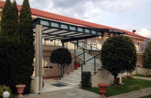 Krepeni Hotel | Discover Hotel Galaxy: Pet-Friendly Oceanfront Retreat