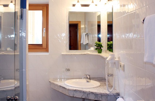 Stelvio Hotel | Explore Hotel Gallia: Guest Rated 9.8 & Family-Friendly Amenities