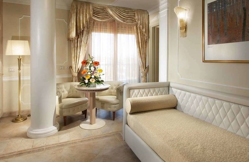 Pinarella Hotel | Relax at Hotel Gambrinus & Strand: 4-Star Comfort Awaits