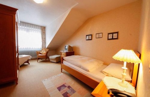 Immenstaad am Bodensee Hotel | Stay at Hotel Garni Gästehaus Merk with Breakfast & Family Fun