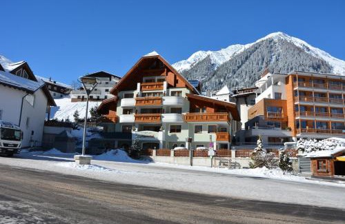 Ischgl Hotel | Experience Comfort at Hotel Garni Alpenhof - 4 Star Retreat