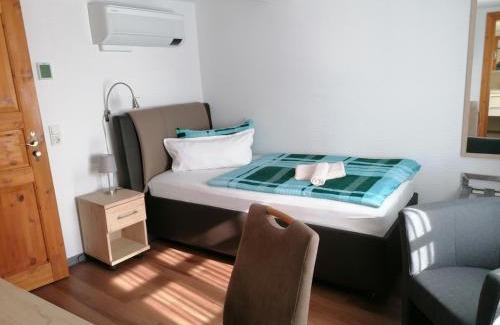 Quedlinburg House | Discover Hotel garni "Alter Fritz" with Hot Tub & Breakfast