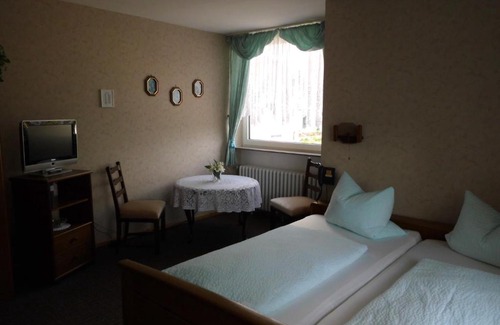 Eschwege Hotel | Family-Friendly Hotel Garni am Heuberg with Great Reviews
