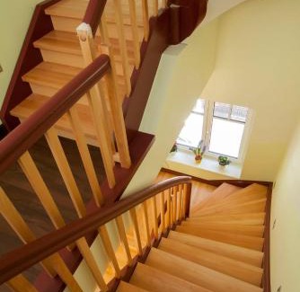 Ilmenau House | Discover Hotel Garni Am Kirchplatz: Pet-Friendly Comfort