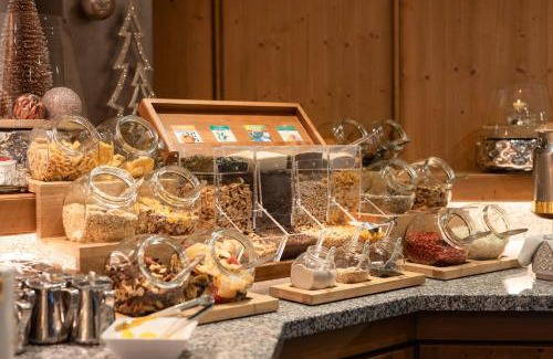 Ischgl Hotel | Inviting Hotel Garni Angela: Spa Retreat with High Ratings