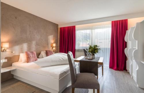 Walchsee Apartment | Discover Hotel Garni & Appartements Ilgerhof - Pet Friendly Retreat