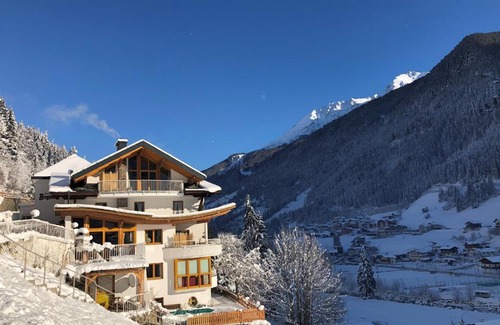 Kappl Hotel | Discover Hotel Garni Bergwelt: Oceanfront Oasis Awaits