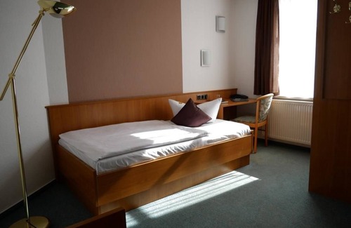 Niederwiesa Hotel | Relaxing Hotel Garni Brauhof Niederwiesa with Pool & Breakfast