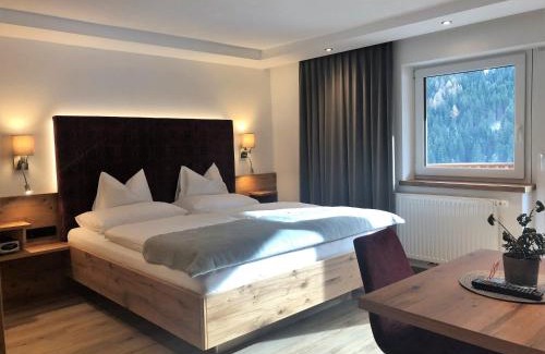 Kappl Hotel | Child-Friendly Hotel Garni Central: Rooms, Studios & More