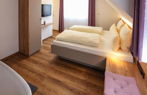 Prinzbach Hotel | Cozy Hotel Garni Bergblick: Rated 9.3, Oceanfront Retreat
