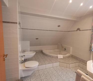Hildburghausen Hotel | Pet-Friendly Retreat at Hotel Garni Eschenbach