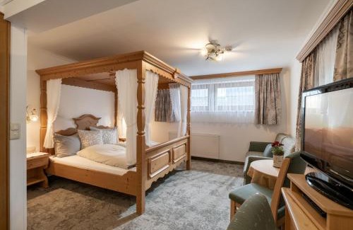 Mayrhofen Hotel | Relax at Hotel Garni Ferienhof: Oceanfront Oasis Awaits
