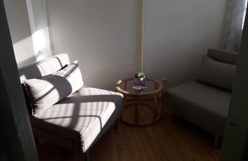 Uttwil House | Cozy Stay at Hotel Garni Frohsinn - Pet Friendly & Breakfast!
