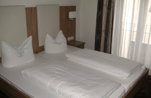 Eichstaett Hotel | Discover Hotel Garni Fuchs: Guest Rated 9.4/10 with Breakfast