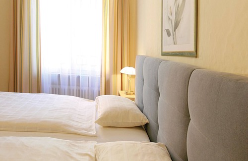Ascona Bed & Breakfast | Discover Hotel Garni Golf: Rated 9.6/10, Pet-Friendly Stay