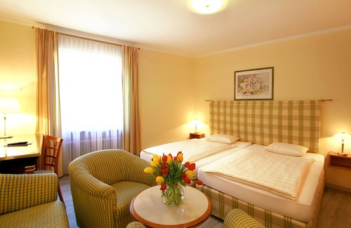 Ascona Bed & Breakfast | Discover Hotel Garni Golf: Rated 9.6/10, Pet-Friendly Stay