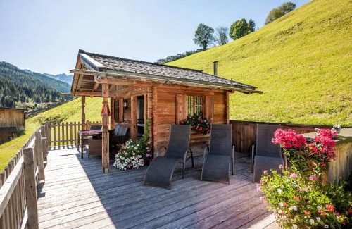 Gerlos Hotel | Discover Hotel Garni Hanslerhof: Farm Stay Adventure Awaits