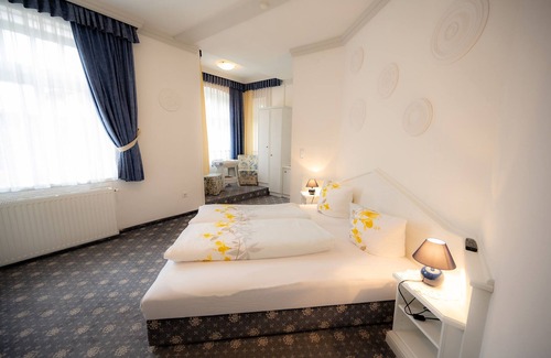 Medraz Hotel | Experience Relaxation at Hotel Garni Hubertus with Spa & Pool
