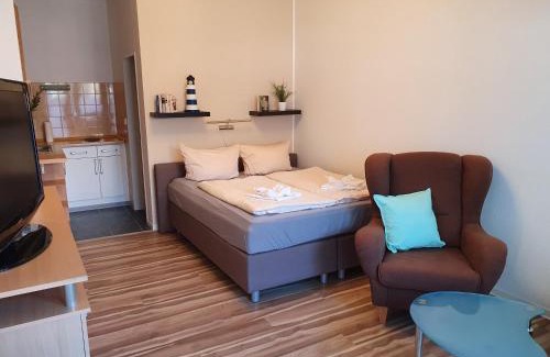 Uttel Hotel | Cozy Hotel Garni Kröger: Pet Friendly with Breakfast Included