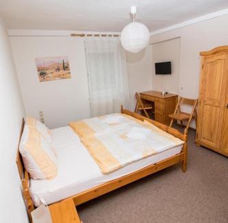 Senden Hotel | Pet-Friendly Retreat at Hotel Garni Krone - Family Welcome