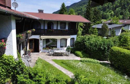 Oberstdorf House | Pet-Friendly Hotel Garni Liberia with Pool & Family Amenities