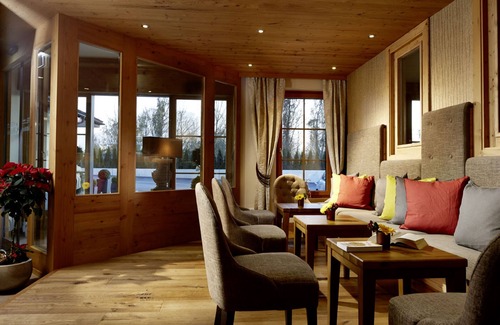 Wals Hotel | Discover Hotel Garni Melanie: 4-Star with Ocean View & Spa
