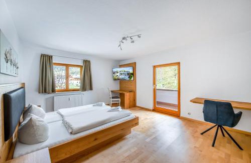 Untergrainau Hotel | Pet-Friendly Hotel Nuss: Ideal for Families and Food Lovers
