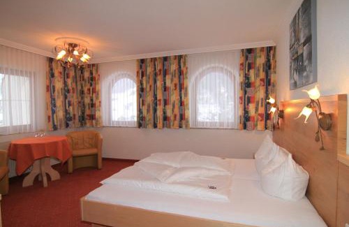 Ischgl Hotel | Top-Rated Hotel Garni Pradella with Spa and Hot Tub