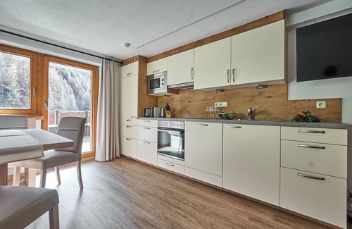 Soelden Hotel | Discover Hotel Garni Schönblick: Rated 9.4, Family-Friendly