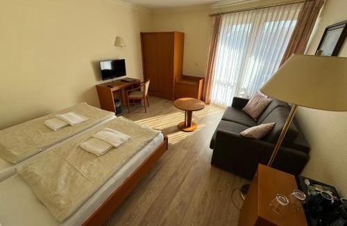 Koelpinsee Hotel | Discover Seeschlösschen & Ostseeperle: Guest Rated 8/10