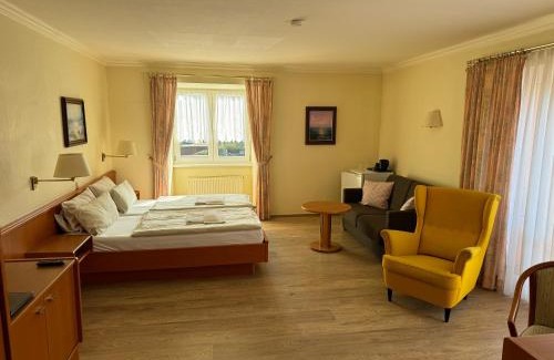 Koelpinsee Hotel | Discover Seeschlösschen & Ostseeperle: Guest Rated 8/10