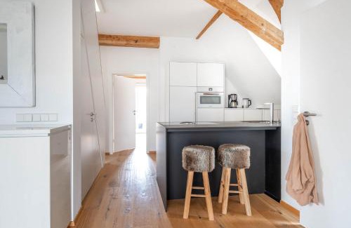 Ueberlingen Hotel | Experience Oceanfront Comfort at Hotel Garni Villa Rosengarten