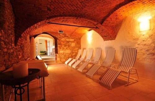 Aflenz House | Discover Hotel Garni Winzerhof Hödl: Family-Friendly Retreat