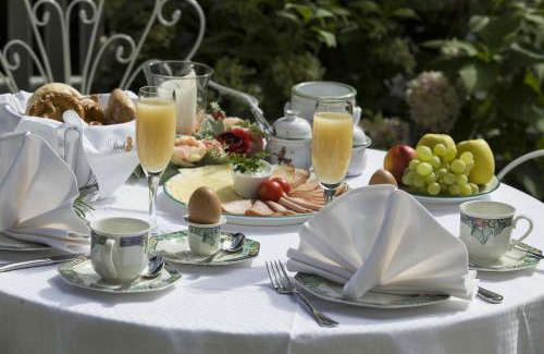 Reith bei Kitzbuehel Hotel | Oceanfront Bliss at Hotel Garni Zimmermann - Rated 9.3/10