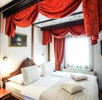 Slavonski Brod Hotel | Discover Hotel Garten: Pet-Friendly Retreat with Spa & Hot Tub