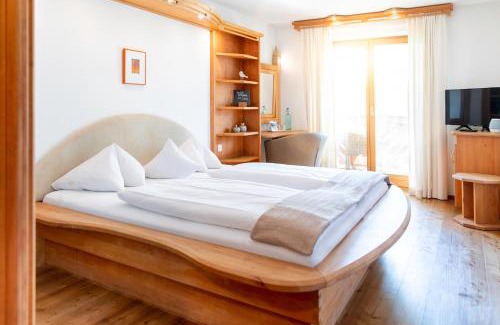 Erl Hotel | Pet-Friendly Retreat at Hotel & Gasthaus Dresch, Rated 9.1