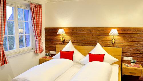 Oberreitnau Hotel | Cozy Hotel-Gasthof Adler with Breakfast and Family Amenities