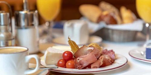 Niederstetten Hotel | Relax at Hotel Gasthof Krone: Pet Friendly & Spa Retreat